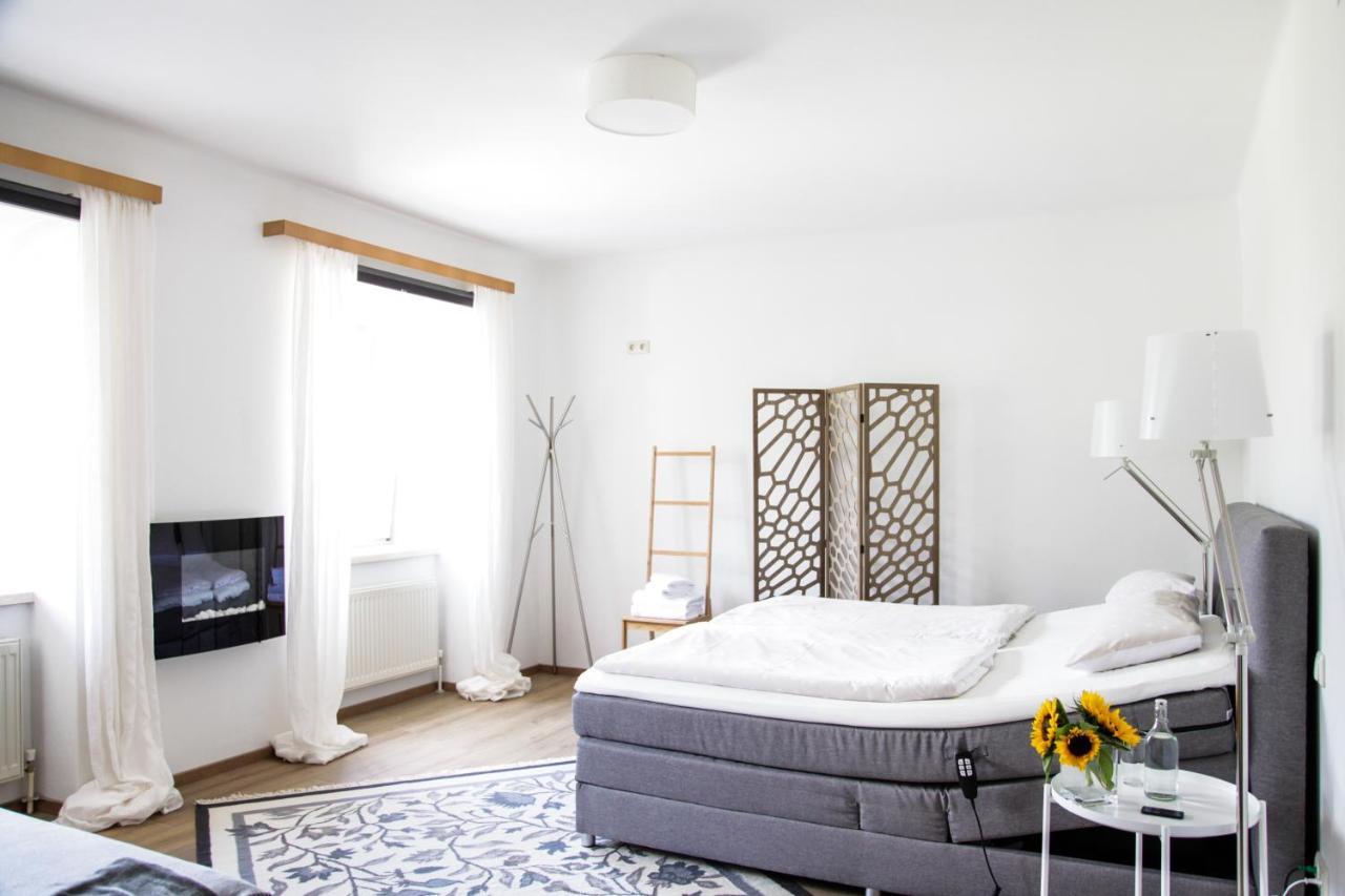 Glueck Am See - Apartment Mit Seezugang Χάλστατ Εξωτερικό φωτογραφία