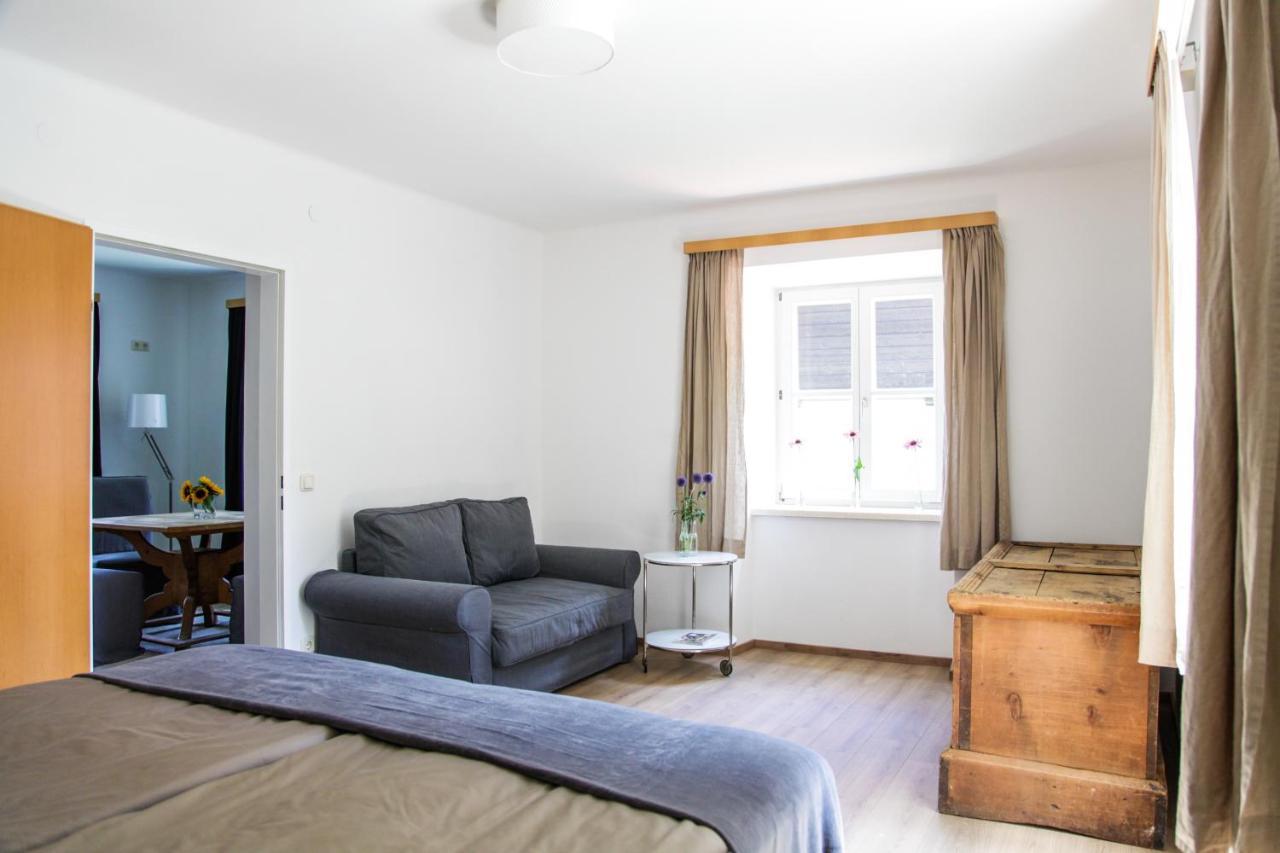 Glueck Am See - Apartment Mit Seezugang Χάλστατ Εξωτερικό φωτογραφία
